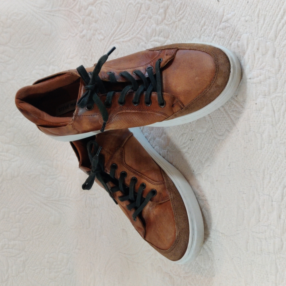Steve Madden Cognac Leather P-Chai Sneakers